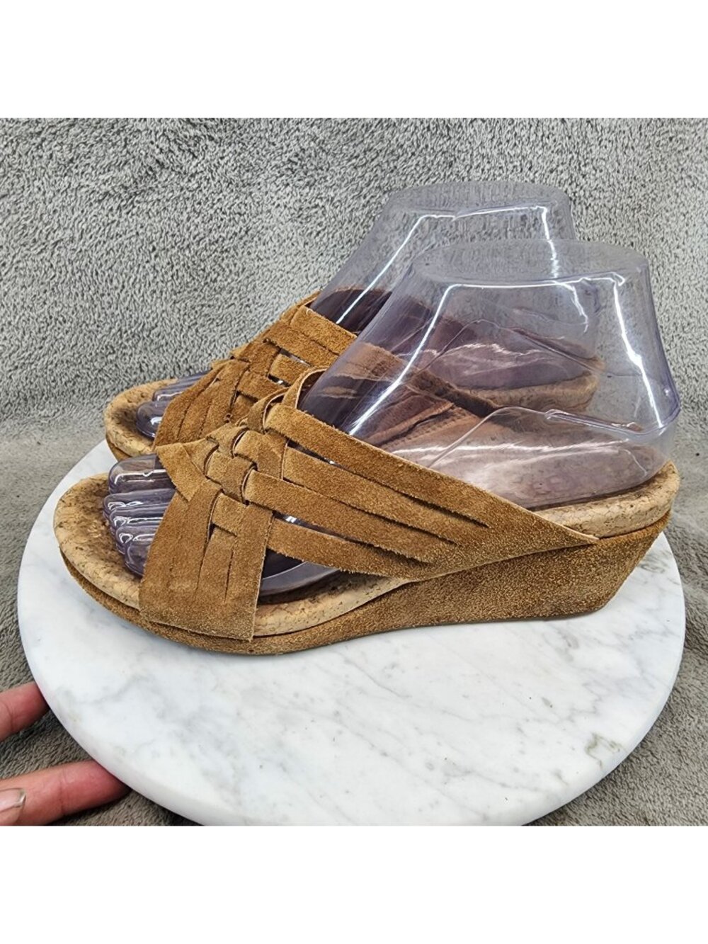 UGG Shoes Womens Size 7 Lilah Brown Suede Wedge Sandals *Read*